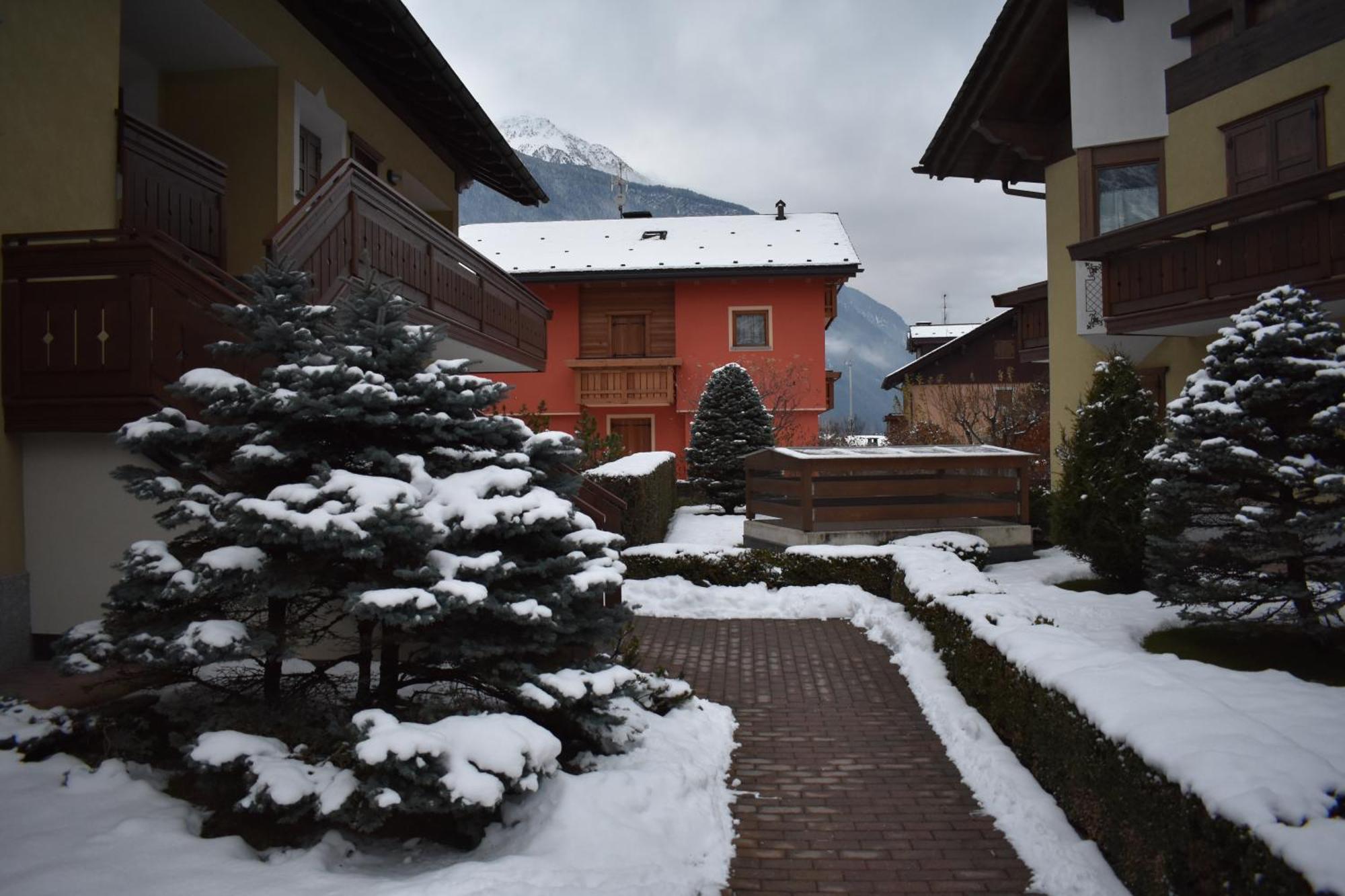 Appartamento In Residence Santa Lucia بورمْيو المظهر الخارجي الصورة